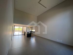 Casa em condomínio 4 quartos 4 vagas 256m²