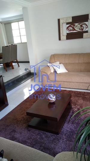 Casa 3 quartos 3 banheiros 230m²