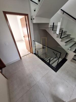 Casa 3 quartos 3 banheiros 160m²
