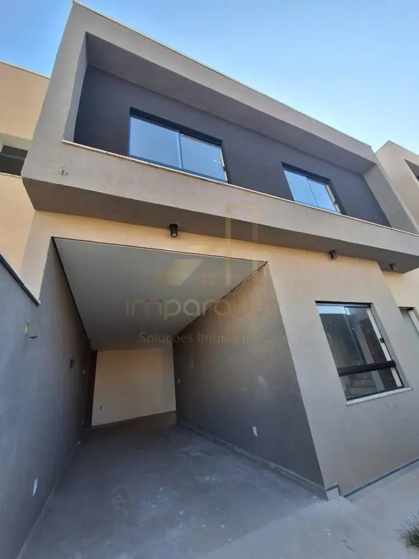 Casa 3 quartos 3 banheiros 211,59m²

