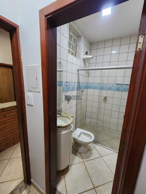 Apartamento 3 quartos 3 banheiros 200m²