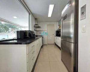 Apartamento 4 quartos 2 banheiros 