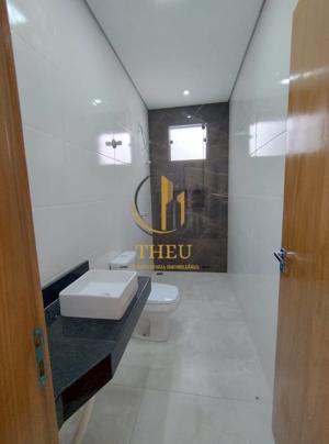Apartamento 3 quartos 2 banheiros 300m²
