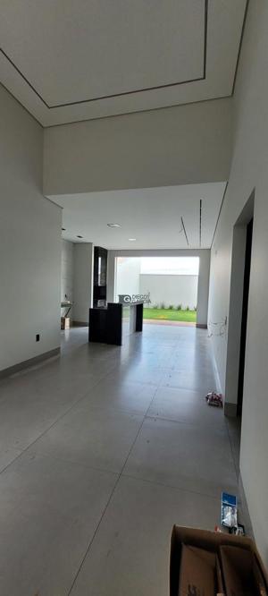 Apartamento 3 quartos 2 banheiros 175m²