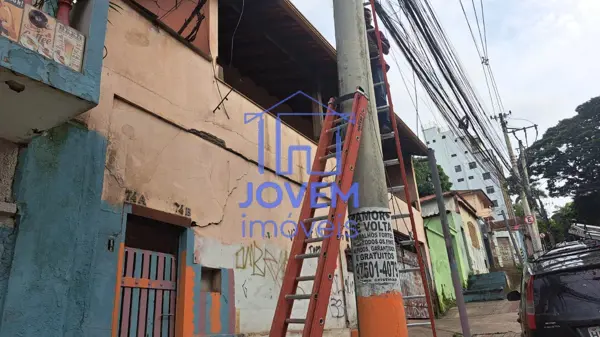 Casa 4 quartos banheiros 561m²