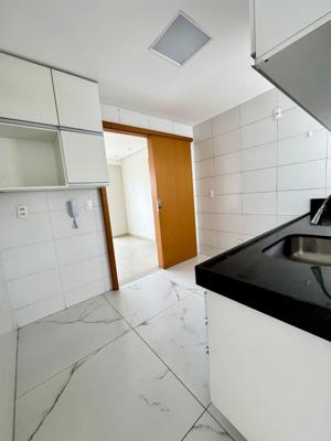 Apartamento 3 quartos 2 banheiros 180m²