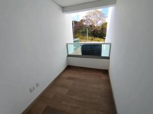 Casa 3 quartos 2 banheiros 

