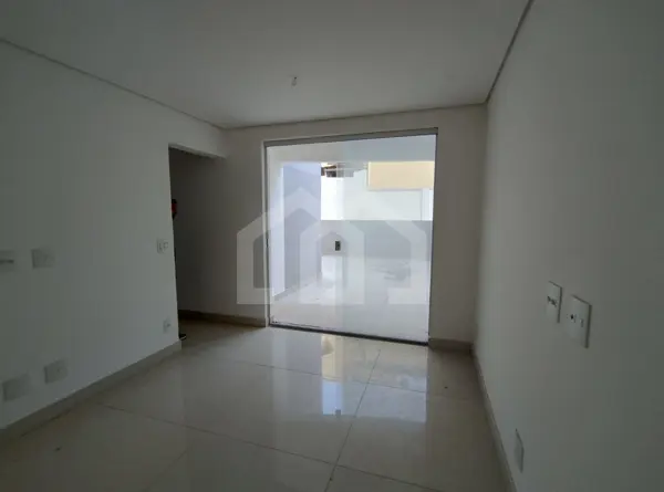 Área privativa 3 quartos 2 banheiros 202m²