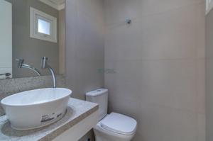 Apartamento 3 quartos 2 banheiros 246m²