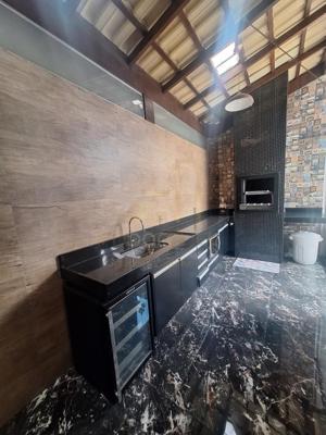 Apartamento 3 quartos 2 banheiros 153m²

