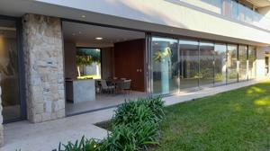 Casa em condomínio 4 vagas 460m²