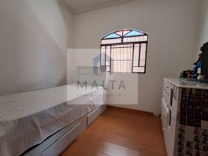 Casa 3 quartos 1 banheiro 130m²