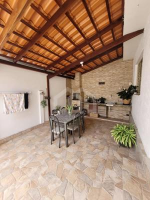 Casa 2 quartos 2 vagas 55m²