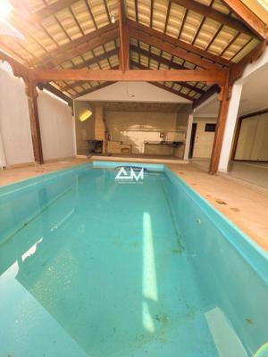 Apartamento 3 quartos 2 banheiros 360m²