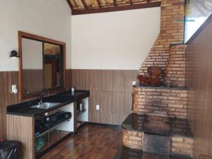 Chácara 5 quartos 2 banheiros 200m²