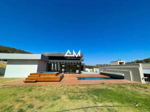 Apartamento 4 quartos 3 banheiros 1000m²