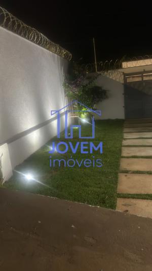 Casa 3 quartos 2 banheiros 360m²