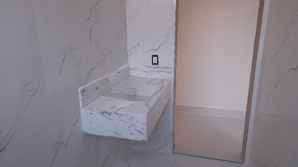 Casa em condomínio 1 quarto 2 vagas 215m²