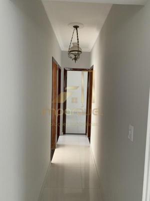 Casa 3 quartos 2 banheiros 223m²
