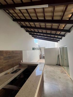 Apartamento 3 quartos 3 banheiros 165m²
