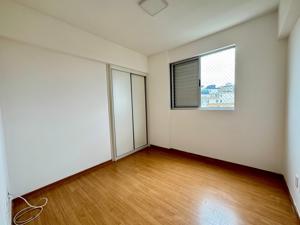 Apartamento 3 quartos 2 banheiros 180m²
