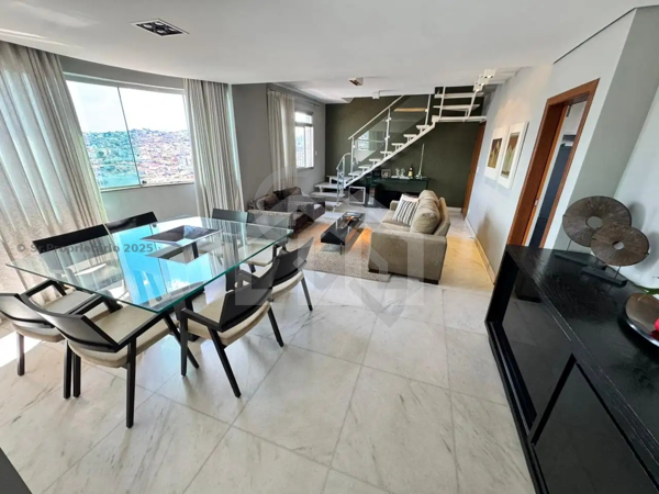 Cobertura 4 quartos 4 vagas 246m²