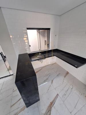 Casa 3 quartos 3 banheiros 211,59m²
