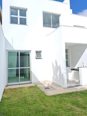 Casa 3 quartos 2 banheiros 
