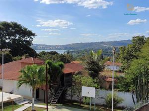 Casa 3 quartos 3 banheiros 200m²