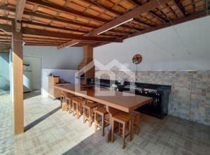 Casa 4 quartos 2 vagas 158m²