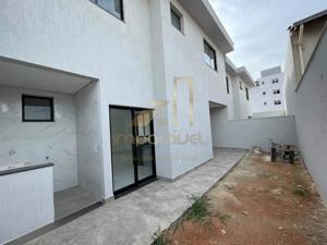 Casa 3 quartos 3 banheiros 
