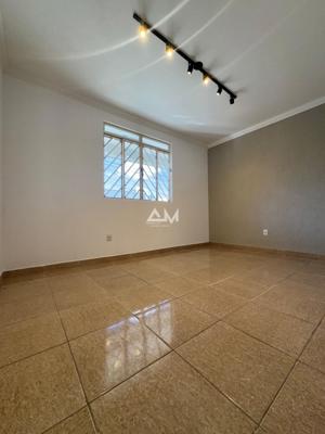 Apartamento 4 quartos 2 banheiros 360m²