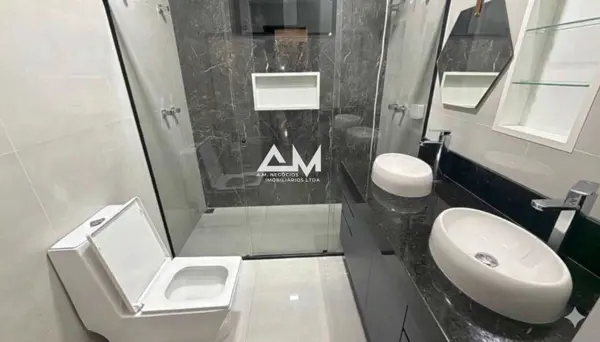 Apartamento 4 quartos 2 banheiros 200m²