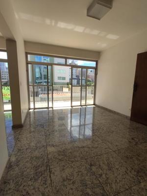 Apartamento 3 quartos 2 banheiros 120m²