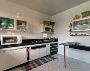 Casa 4 quartos 3 banheiros 265m²