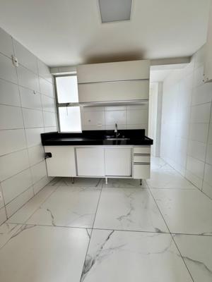 Apartamento 3 quartos 2 banheiros 180m²