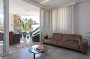 Apartamento 4 quartos 2 banheiros 321m²