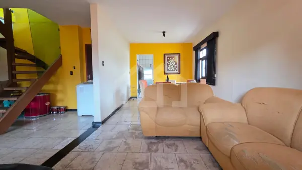 Casa 6 quartos 1 vaga 240m²