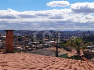 Casa 3 quartos 4 vagas 456m²
