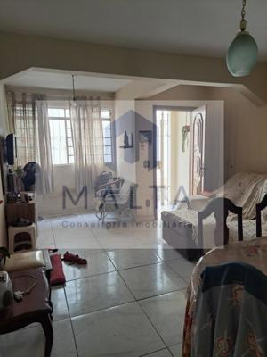 Casa 3 quartos 2 banheiros 68m²