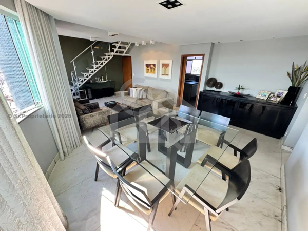 Cobertura 4 quartos 4 vagas 246m²