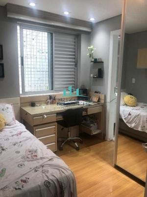 Apartamento 4 quartos 3 banheiros 215m²