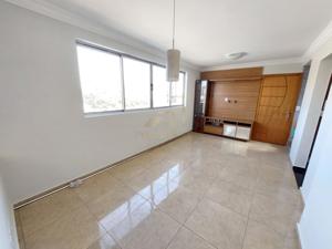 Apartamento 3 quartos 3 banheiros 140m²
