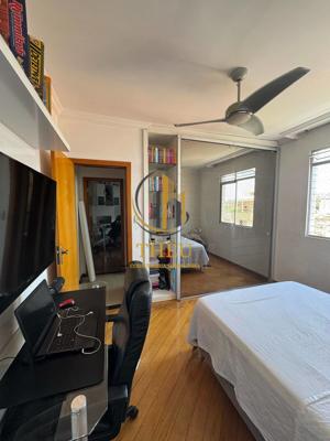 Apartamento 4 quartos 4 banheiros 240m²
