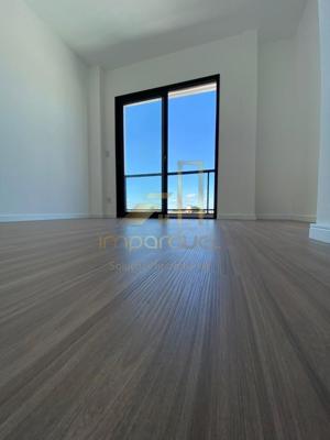 Apartamento 3 quartos 3 banheiros 300m²
