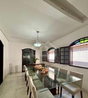 Casa 4 quartos 3 vagas 360m²