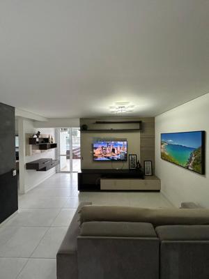 Apartamento 3 quartos 3 banheiros 154m²