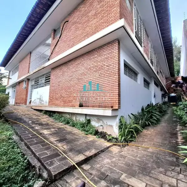 Apartamento 6 quartos 3 banheiros 1800m²