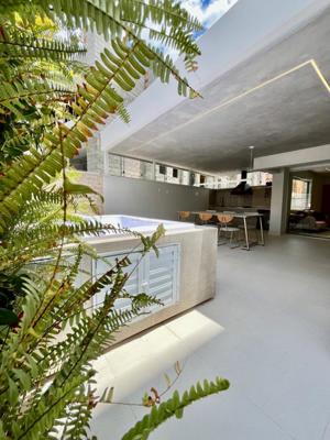 Apartamento 3 quartos 2 banheiros 360m²