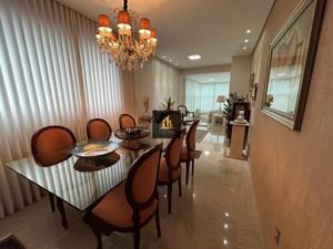 Apartamento 4 quartos  banheiros 200m²
